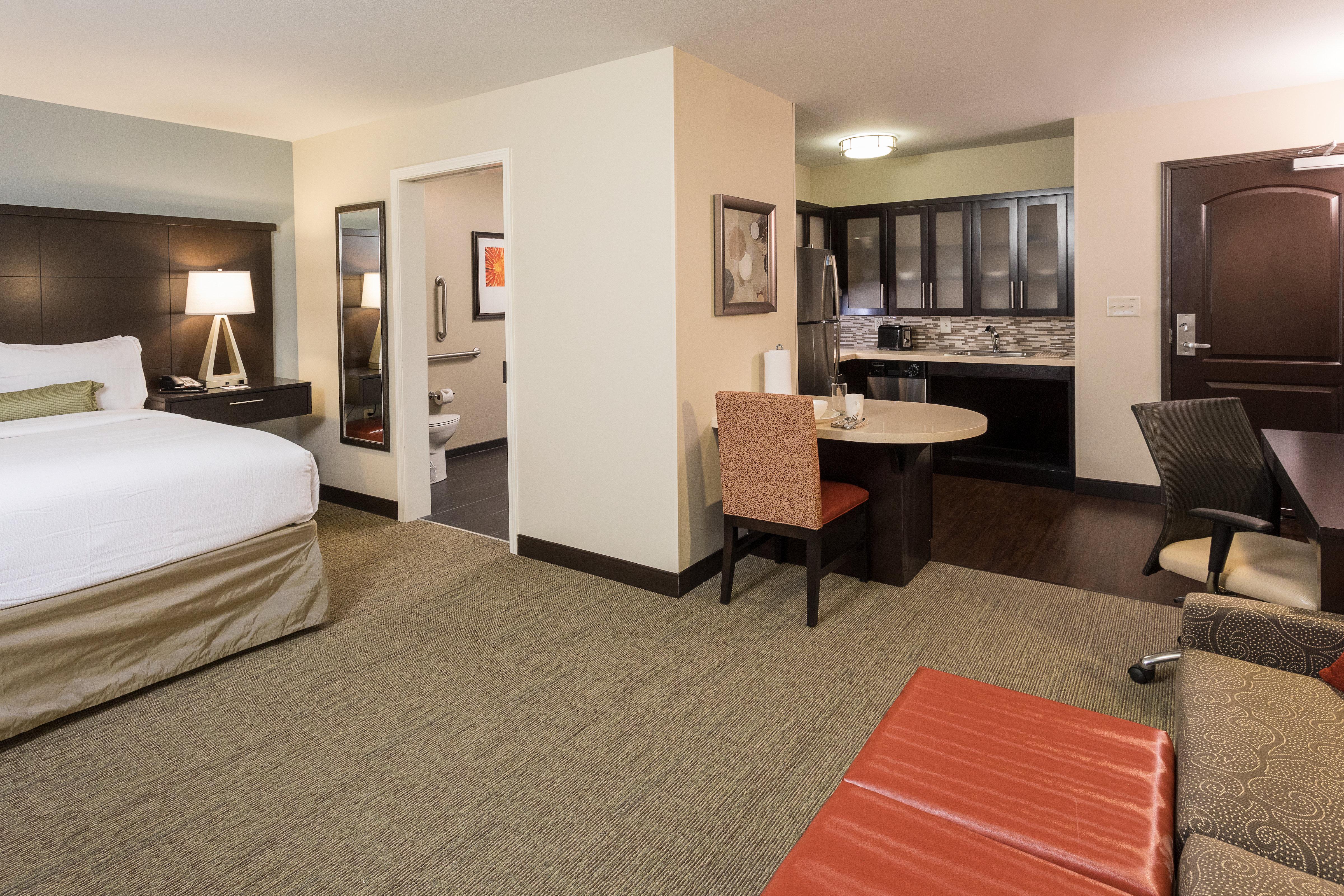 Staybridge Suites Omaha West, An Ihg Hotel Экстерьер фото