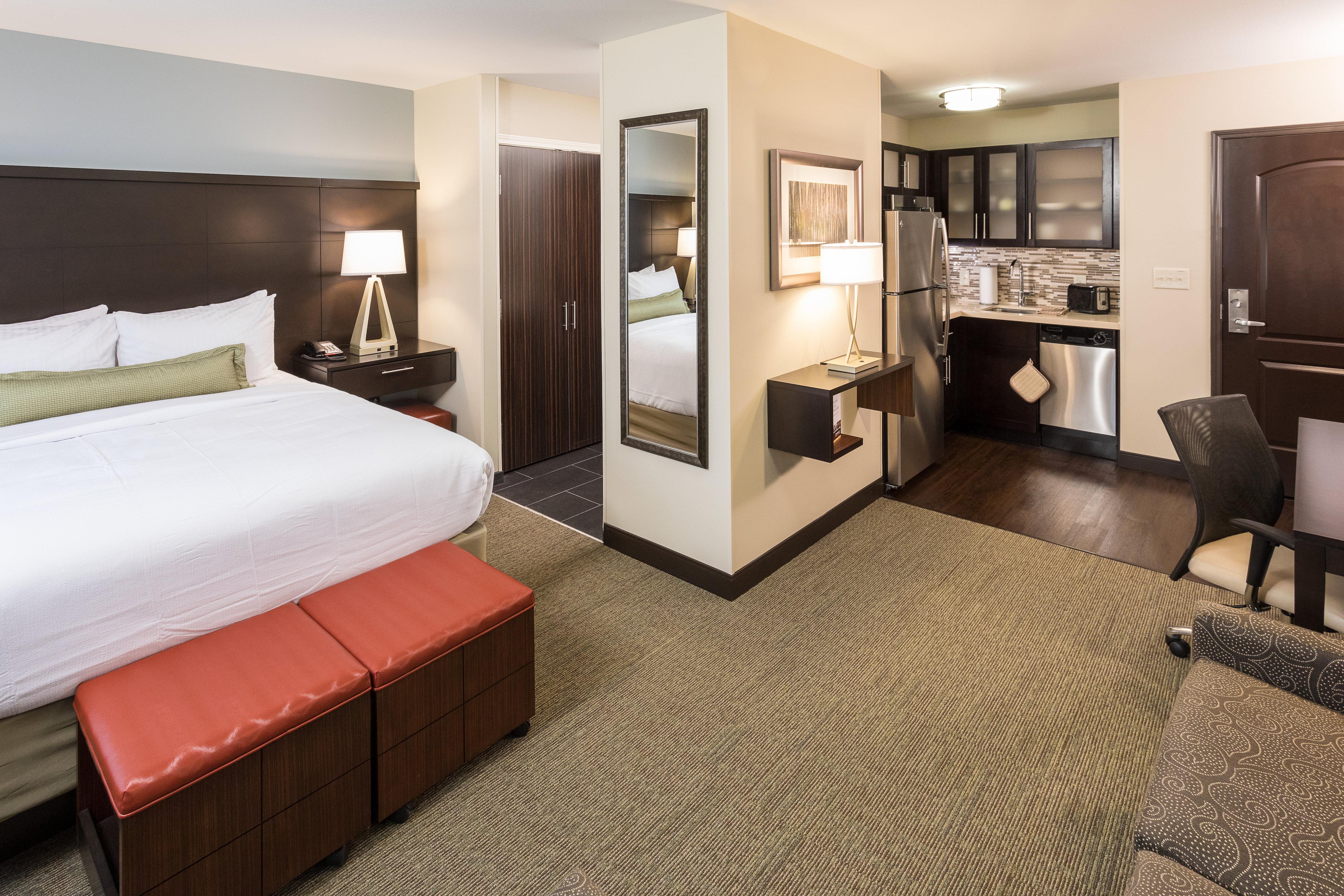 Staybridge Suites Omaha West, An Ihg Hotel Экстерьер фото